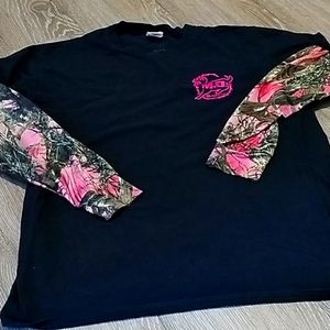 Black and camo long sleeve shirt